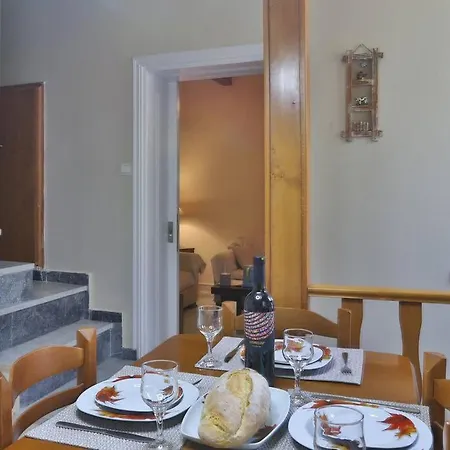 Vasiliki House Apartman